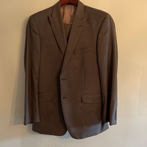 Brown city Jones New York suit. 42R with 32 in waist pants